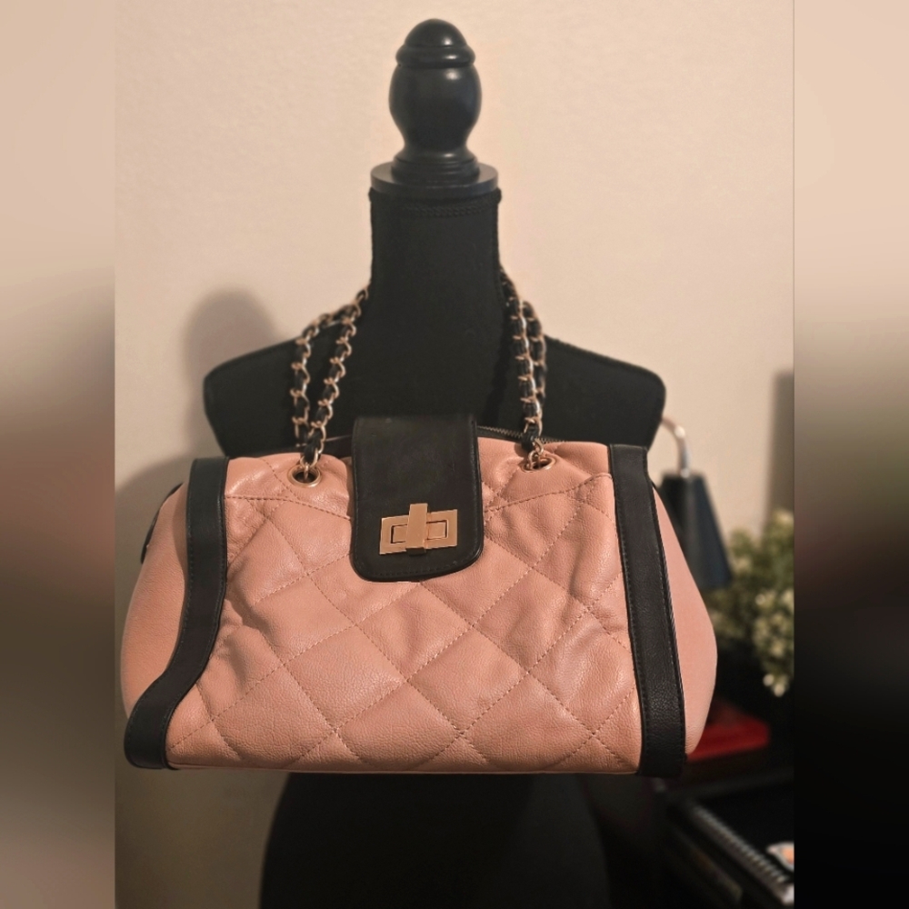 Elegant Pink and Black Quilted Shoulder Bag
